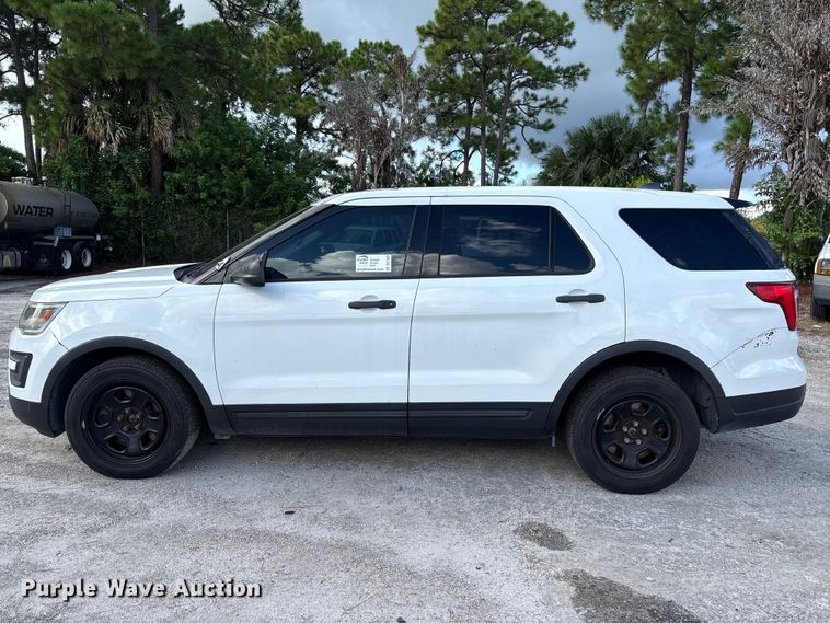 image for item DV7360 2018 Ford Explorer Police SUV