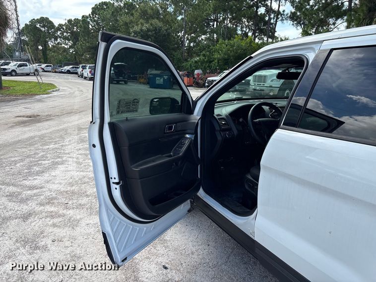 image for item DV7360 2018 Ford Explorer Police SUV