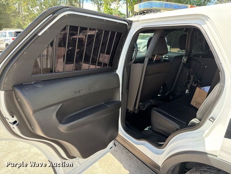 image for item DV7361 2018 Ford Explorer Police SUV