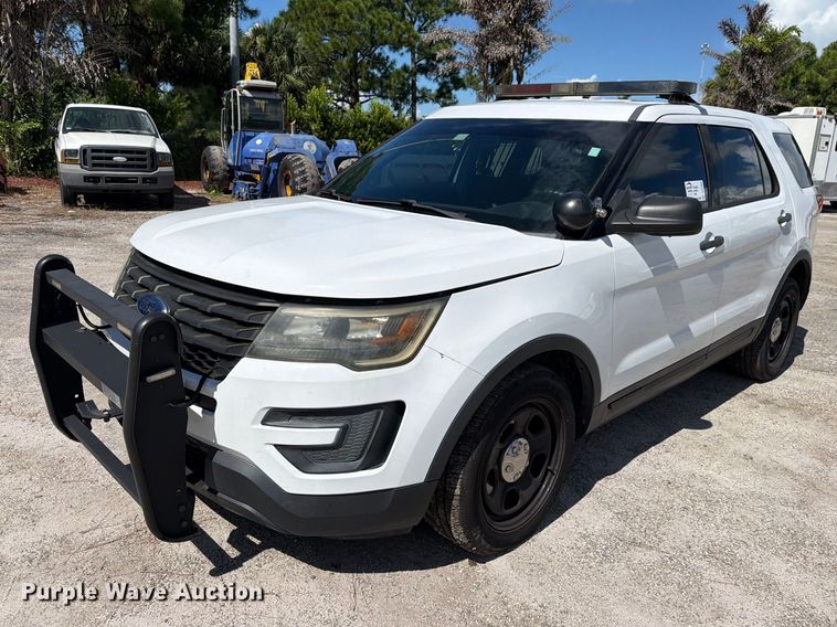 image for item DV7363 2016 Ford Explorer Police SUV
