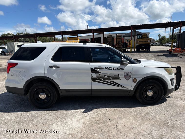 image for item DV7363 2016 Ford Explorer Police SUV