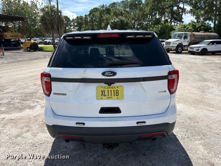 image for item DV7363 2016 Ford Explorer Police SUV