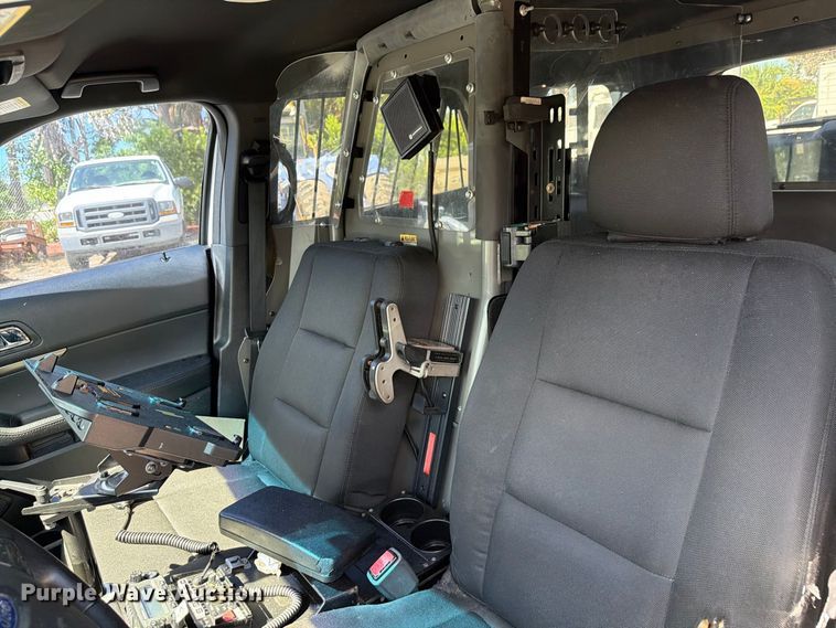 image for item DV7363 2016 Ford Explorer Police SUV