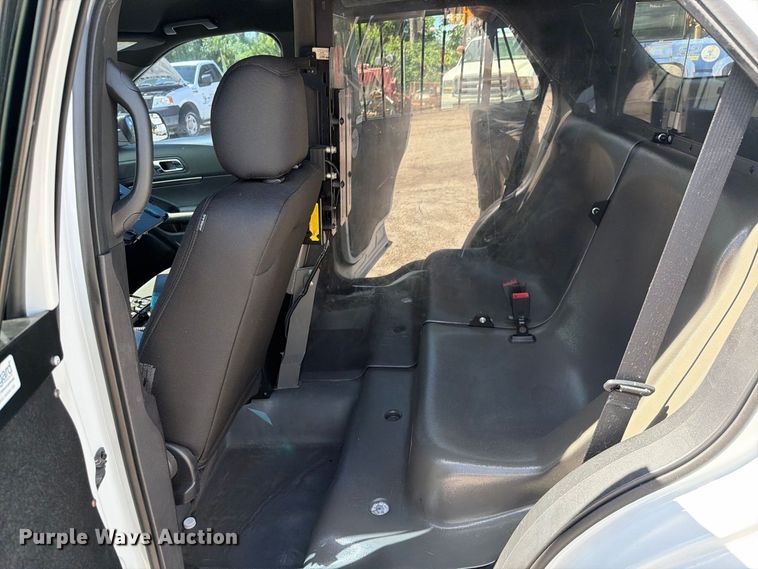 image for item DV7363 2016 Ford Explorer Police SUV