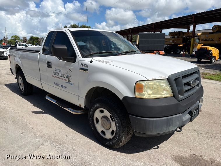 image for item DV7364 2005 Ford F-150 Ext. Cab pickup truck