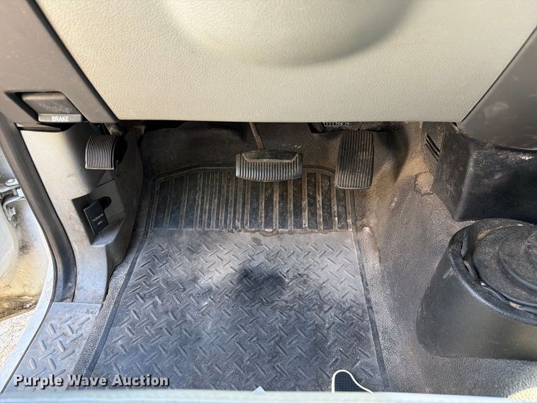 image for item DV7364 2005 Ford F-150 Ext. Cab pickup truck