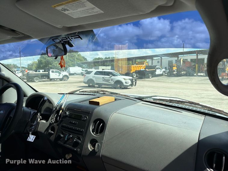 image for item DV7364 2005 Ford F-150 Ext. Cab pickup truck