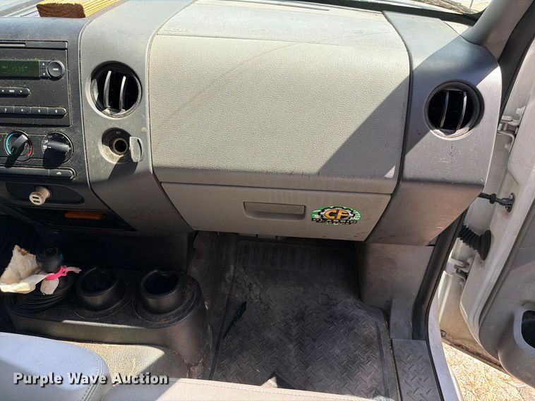 image for item DV7364 2005 Ford F-150 Ext. Cab pickup truck