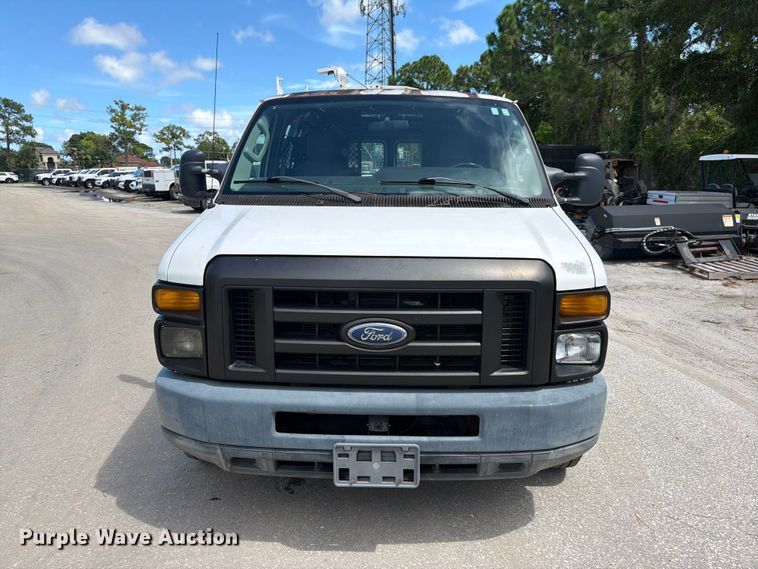 image for item DV7365 2012 Ford E-250 van