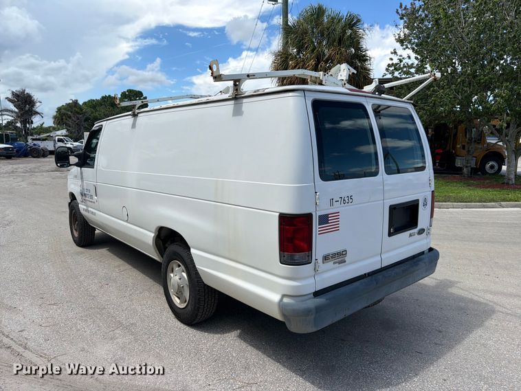 image for item DV7365 2012 Ford E-250 van