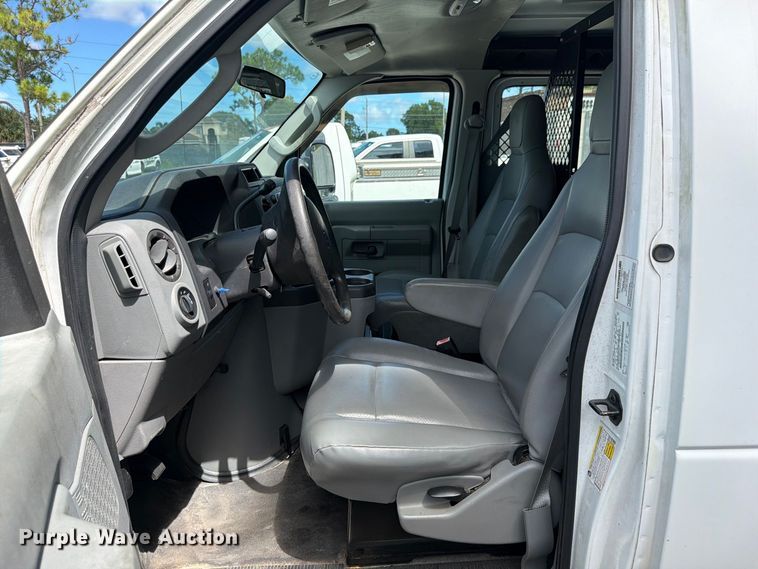 image for item DV7365 2012 Ford E-250 van