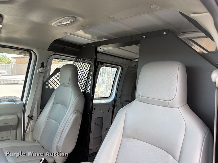 image for item DV7365 2012 Ford E-250 van