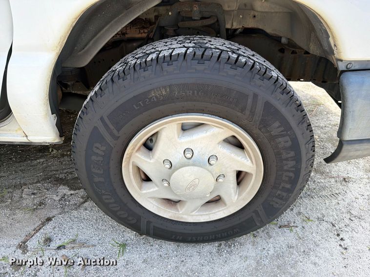 image for item DV7365 2012 Ford E-250 van