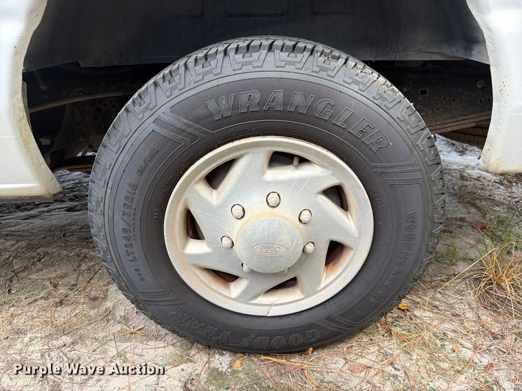 image for item DV7365 2012 Ford E-250 van