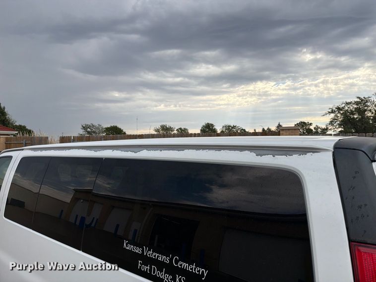 image for item DY3411 2003 Chevrolet Express 1500 van
