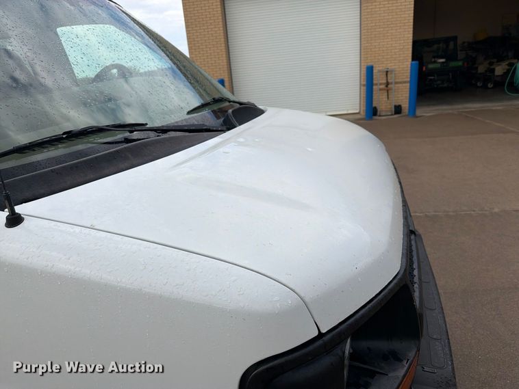 image for item DY3411 2003 Chevrolet Express 1500 van