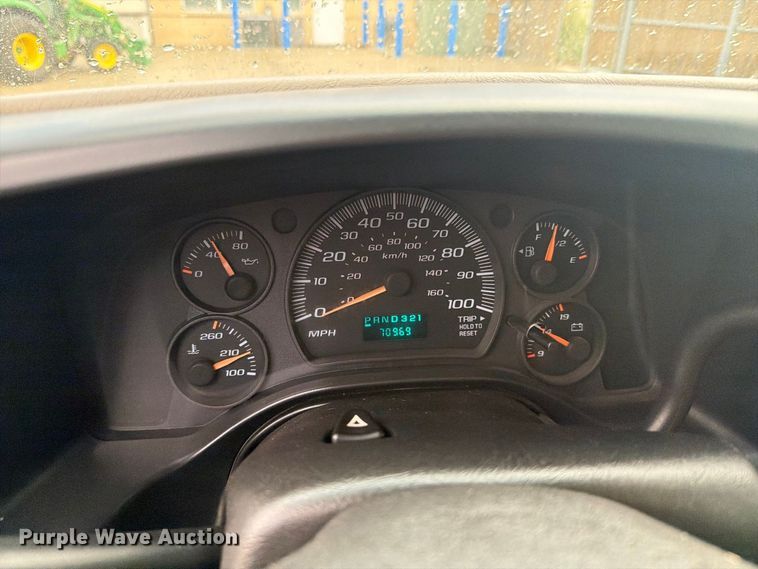 image for item DY3411 2003 Chevrolet Express 1500 van