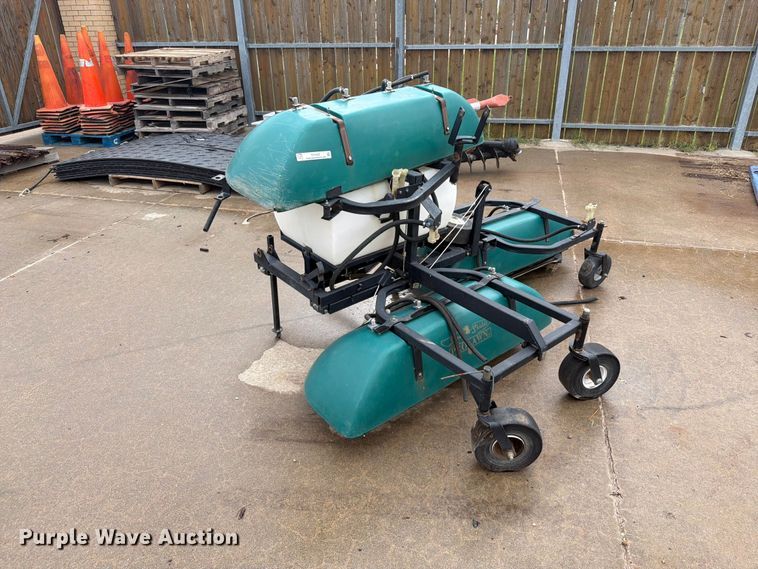 image for item DY3422 Prolawn Spray Shield turf sprayer