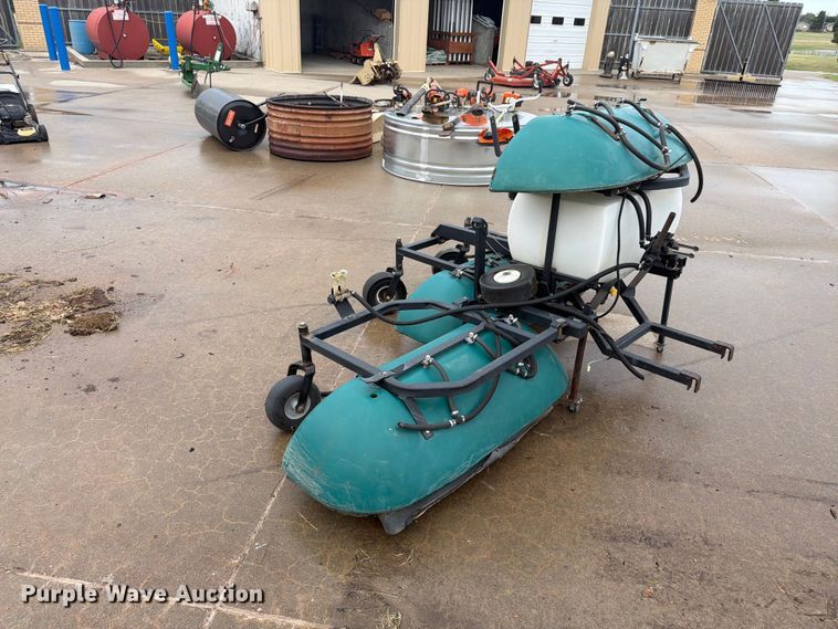 image for item DY3422 Prolawn Spray Shield turf sprayer