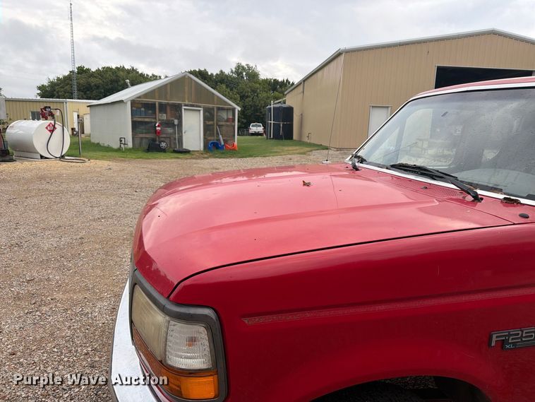 image for item DY3425 1996 Ford F250 Ext. Cab pickup truck