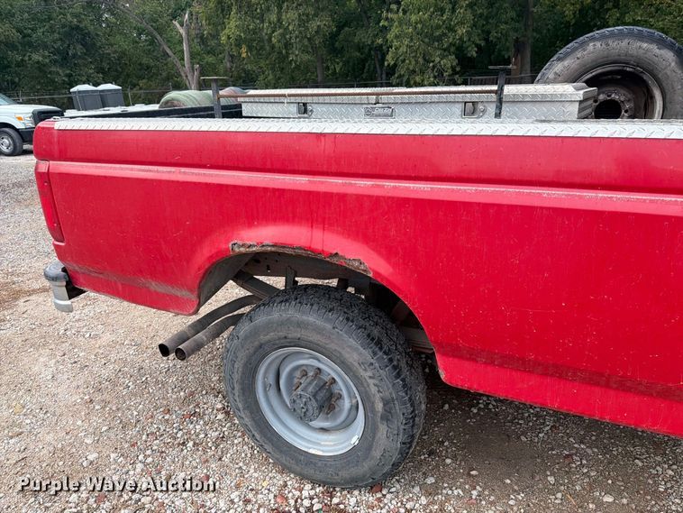image for item DY3425 1996 Ford F250 Ext. Cab pickup truck