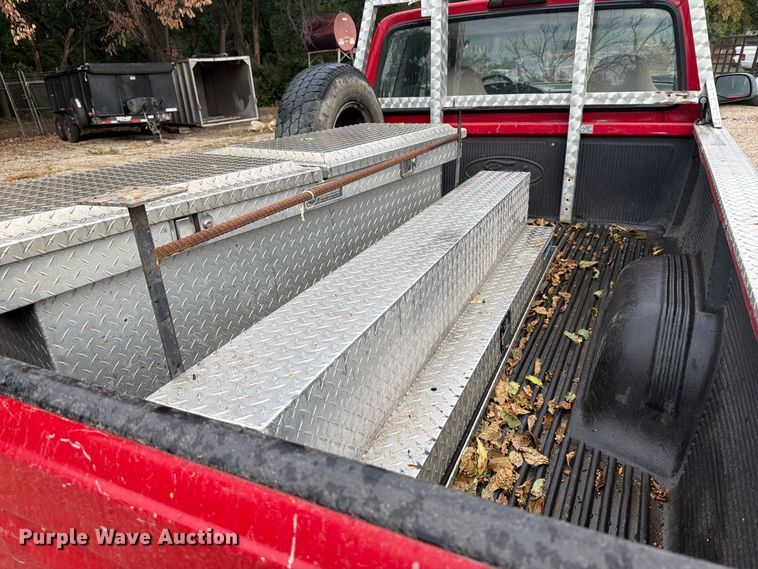 image for item DY3425 1996 Ford F250 Ext. Cab pickup truck