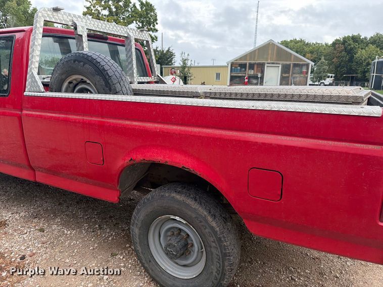 image for item DY3425 1996 Ford F250 Ext. Cab pickup truck