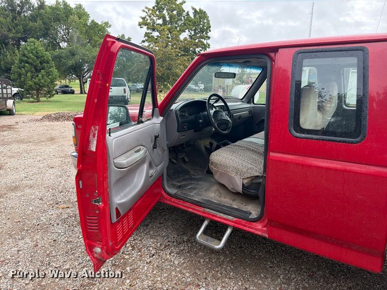 image for item DY3425 1996 Ford F250 Ext. Cab pickup truck