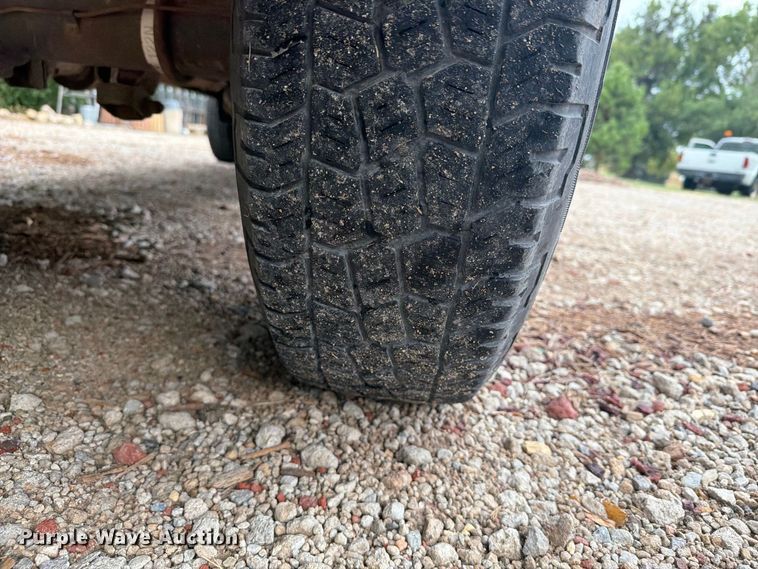 image for item DY3425 1996 Ford F250 Ext. Cab pickup truck