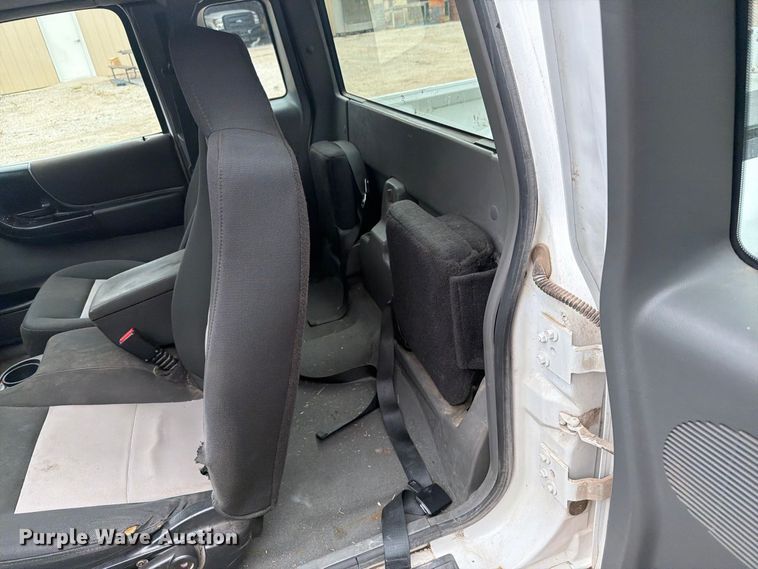 image for item DY3426 2008 Ford Ranger Ext. Cab pickup truck