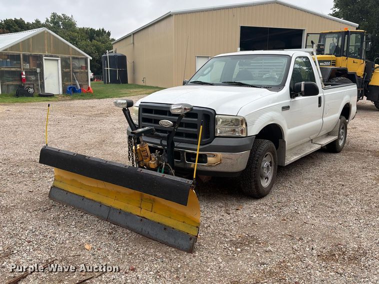 image for item DY3427 2005 Ford F250 Super Duty pickup truck