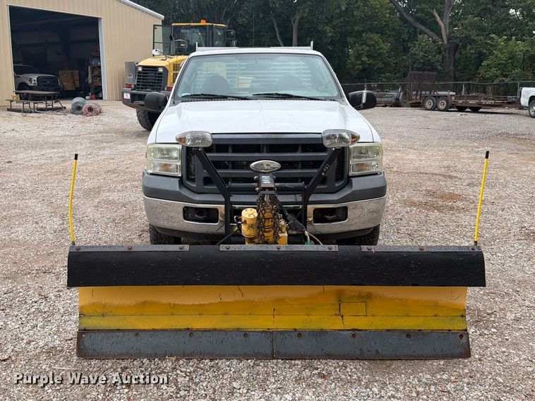 image for item DY3427 2005 Ford F250 Super Duty pickup truck