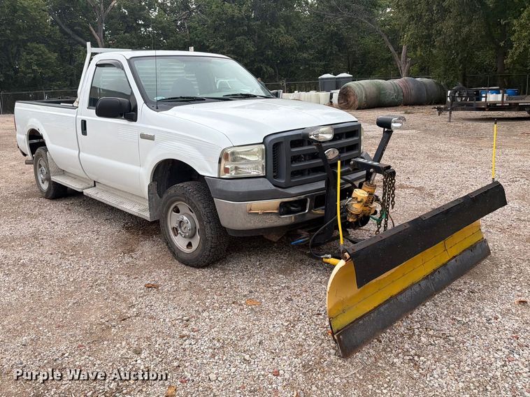 image for item DY3427 2005 Ford F250 Super Duty pickup truck