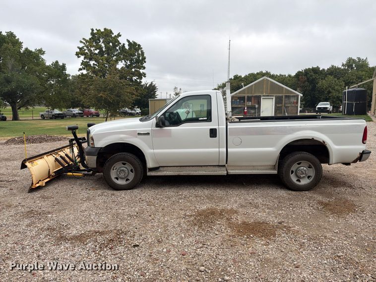 image for item DY3427 2005 Ford F250 Super Duty pickup truck