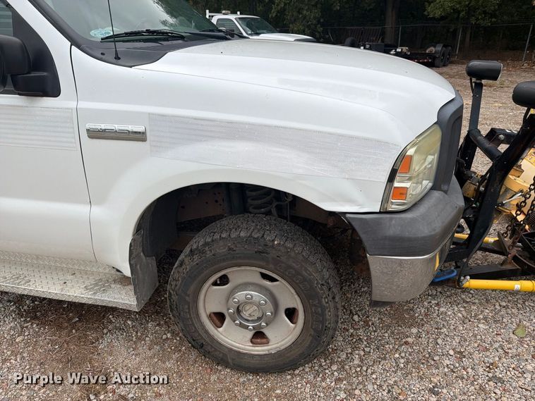 image for item DY3427 2005 Ford F250 Super Duty pickup truck