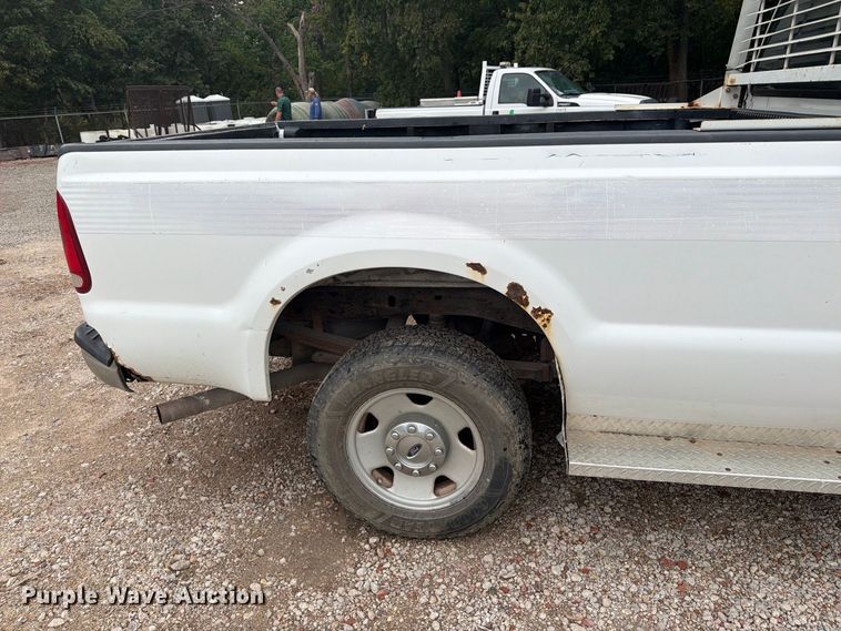 image for item DY3427 2005 Ford F250 Super Duty pickup truck