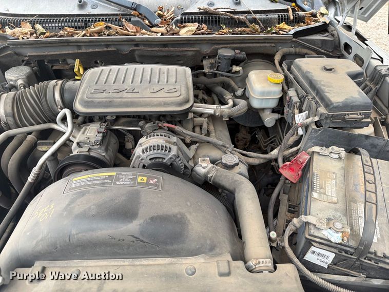 image for item DY3428 2010 Dodge Dakota Crew Cab pickup truck