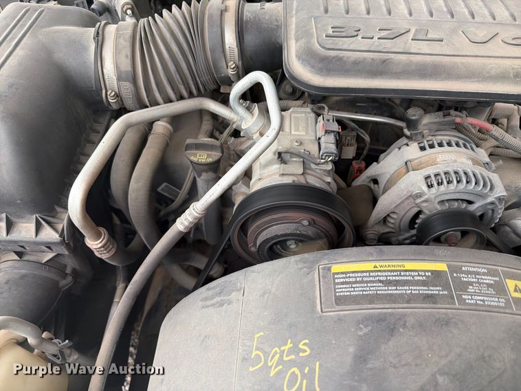 image for item DY3428 2010 Dodge Dakota Crew Cab pickup truck