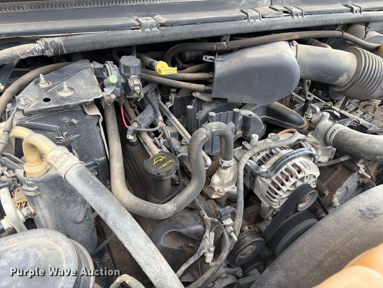 image for item DY3431 2003 Ford F250 pickup truck