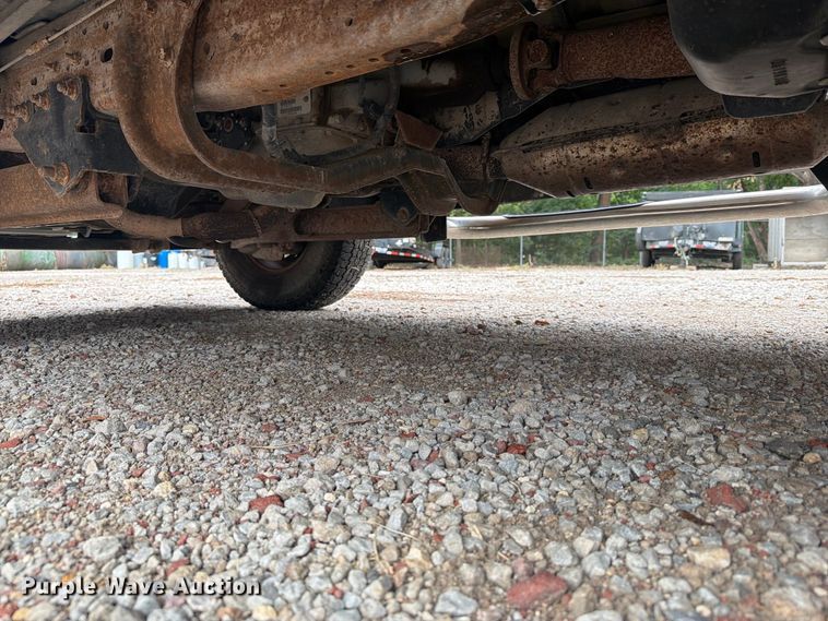 image for item DY3431 2003 Ford F250 pickup truck