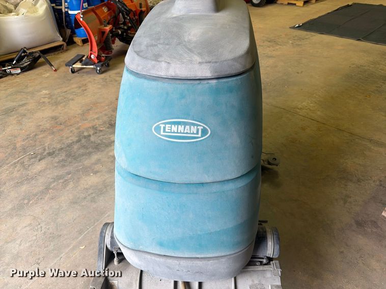 image for item DY3433 Tennant T5 Fast floor scrubber
