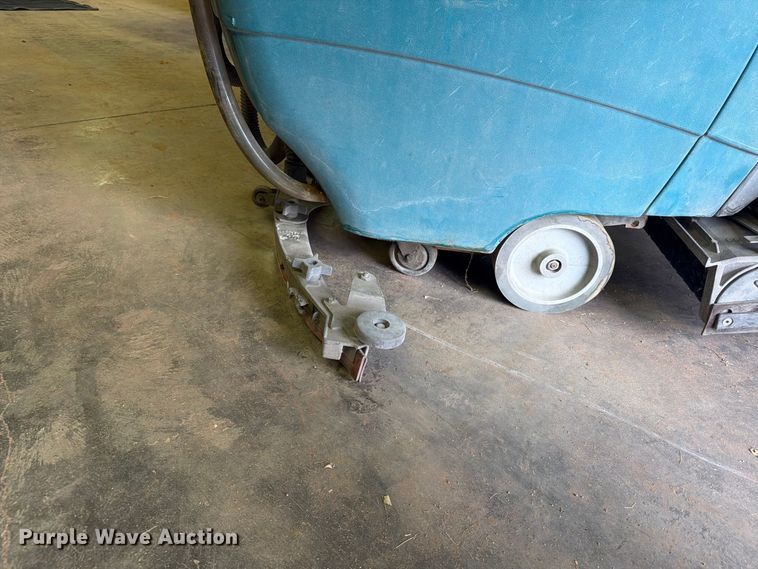 image for item DY3433 Tennant T5 Fast floor scrubber
