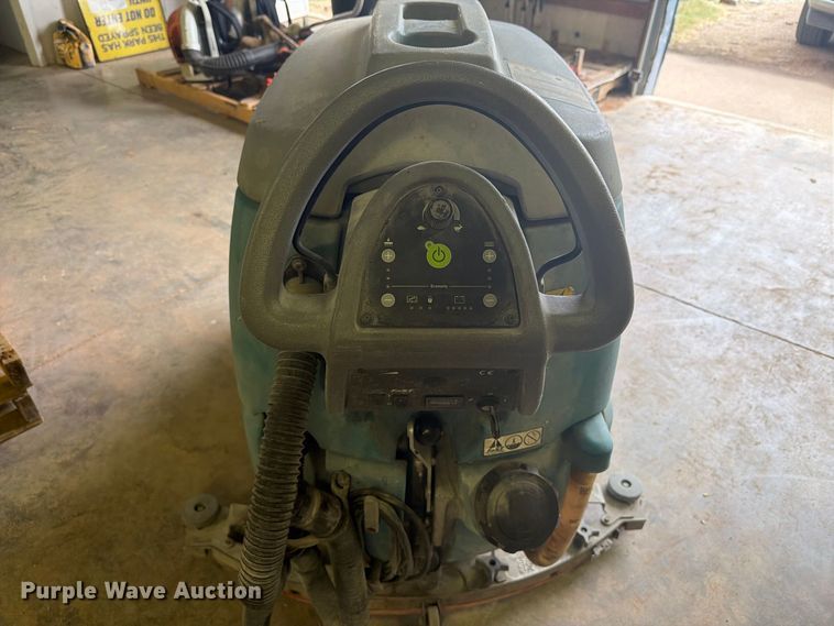 image for item DY3433 Tennant T5 Fast floor scrubber