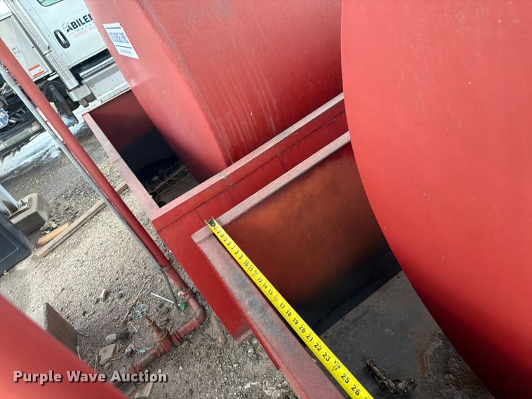 image for item DY3442 Fuel tanks and pumps