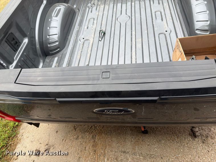 image for item DY3454 Ford pickup truck bed