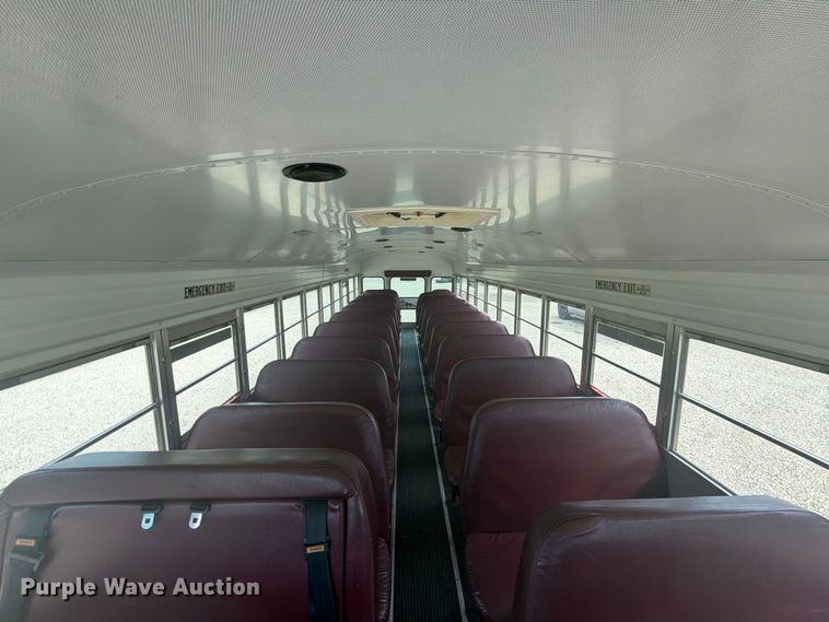 image for item DY3456 2001 Chevrolet B7 school bus