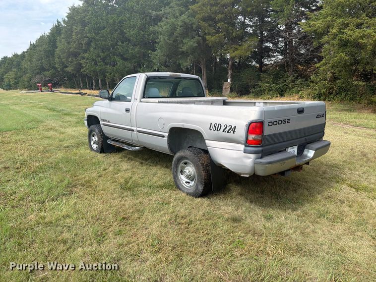 image for item DY3457 1999 Dodge Ram 2500 pickup truck