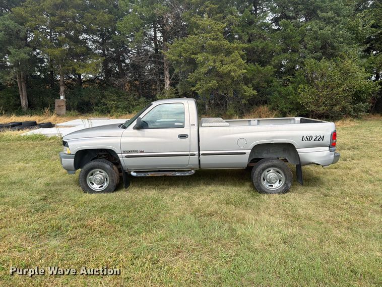 image for item DY3457 1999 Dodge Ram 2500 pickup truck