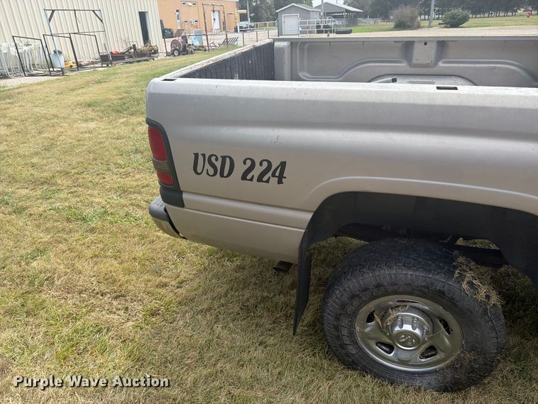 image for item DY3457 1999 Dodge Ram 2500 pickup truck