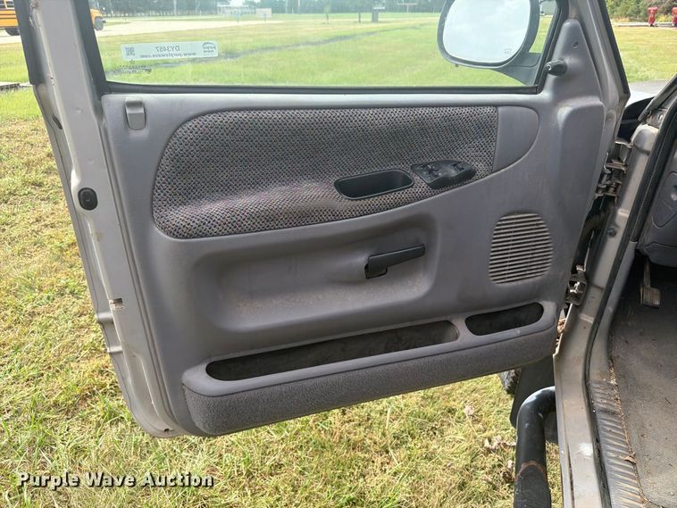 image for item DY3457 1999 Dodge Ram 2500 pickup truck